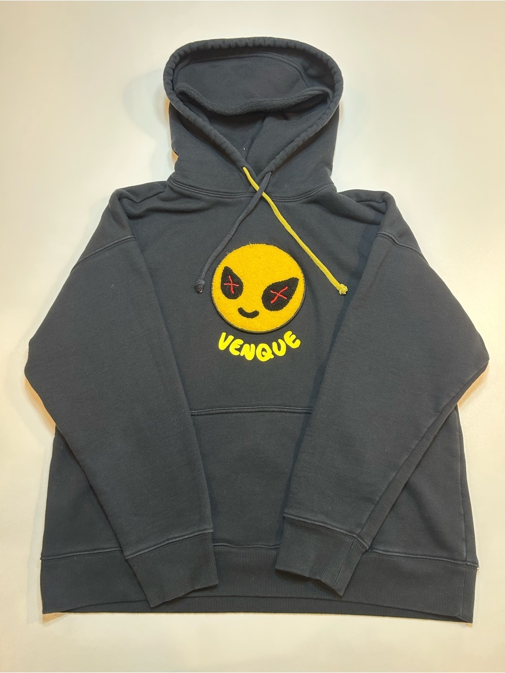 Amoo by Venque Mood Emoji Hoodie Black Alien Smiley Velcro Patch Pullover